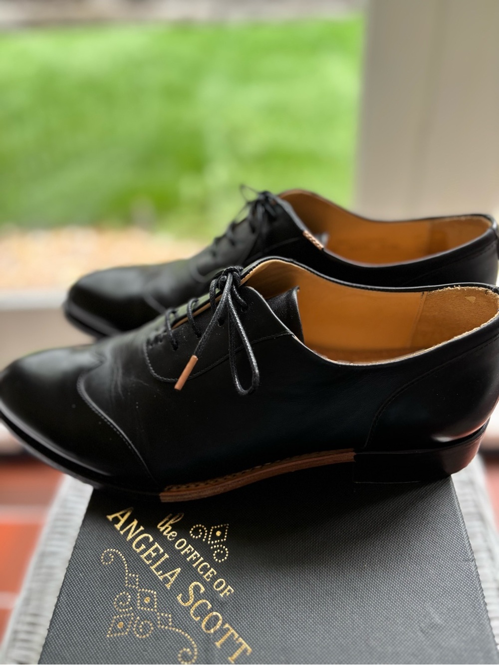 Women’s sz38 Office of Angela Scott Black Leather Lace-Up Dress Shoes Worn 2X